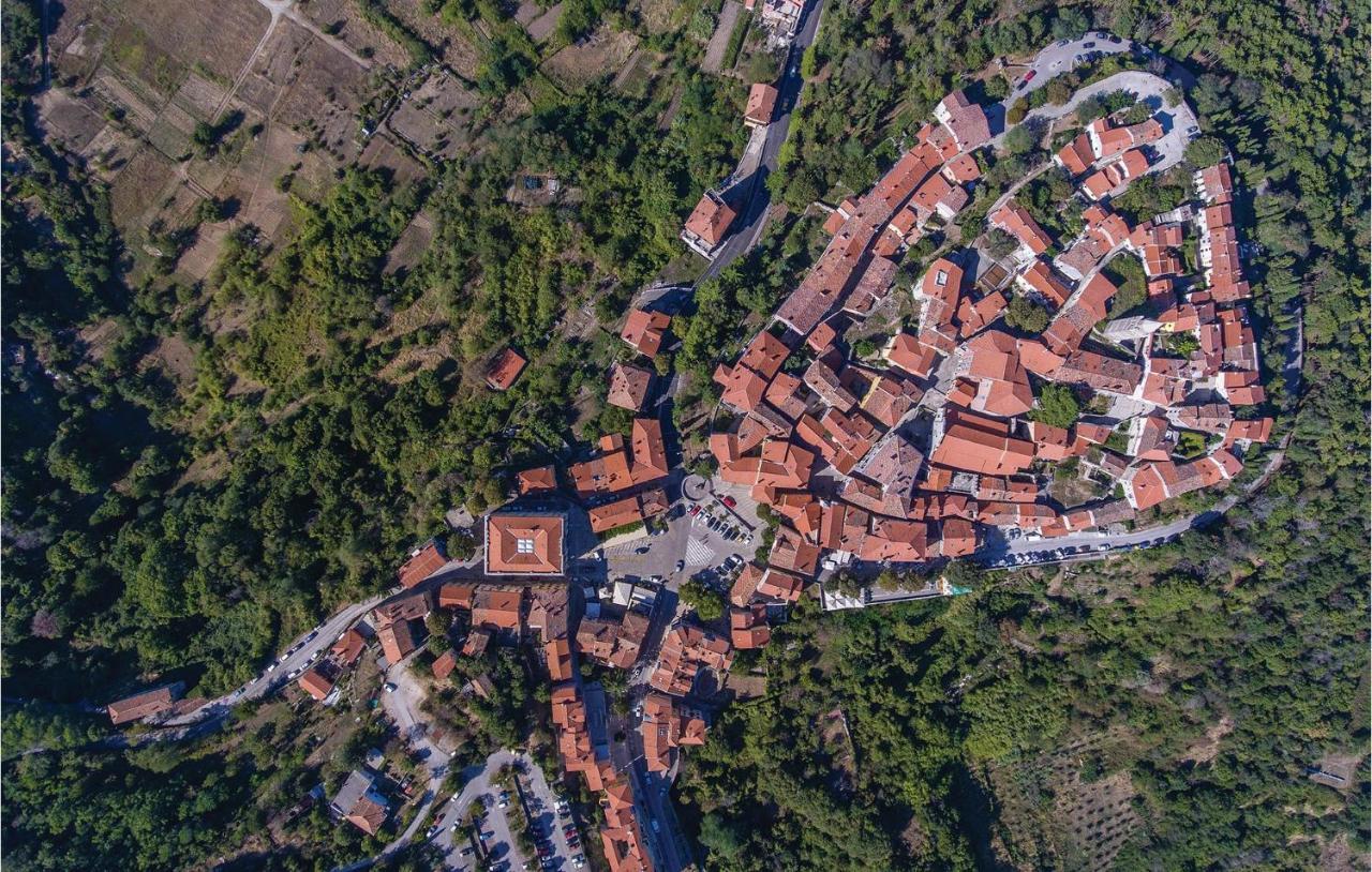 Gorgeous Apartment In Labin With Wifi Ngoại thất bức ảnh